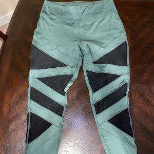 Jessica Simpson leggings